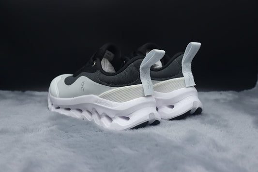 ON Cloudtilt 2 Lifestyle Sneaker