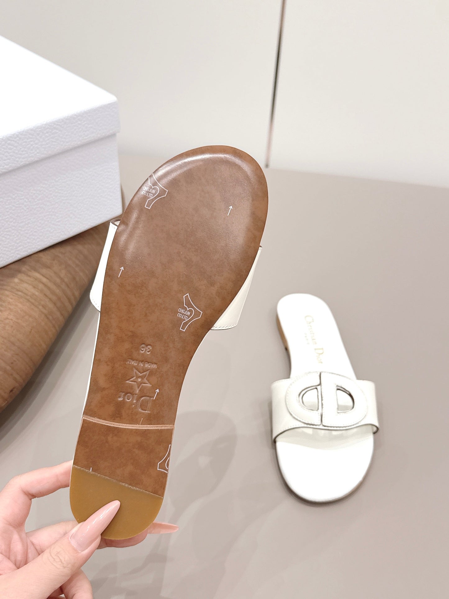 CD 26s Round-Toe Slide Sandals White Calfskin 738240