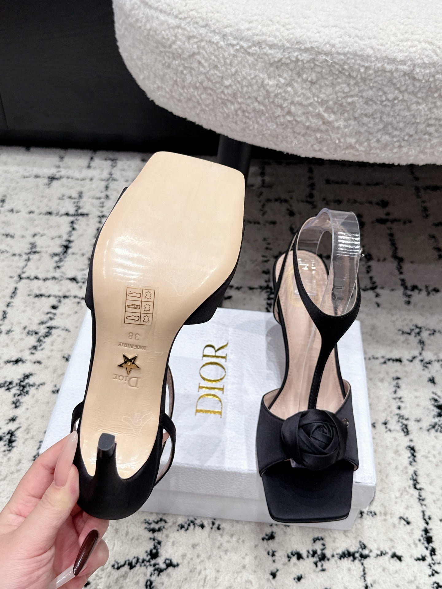 CD 26s Floral High-Heeled Sandals 9cm Black Satin 908242