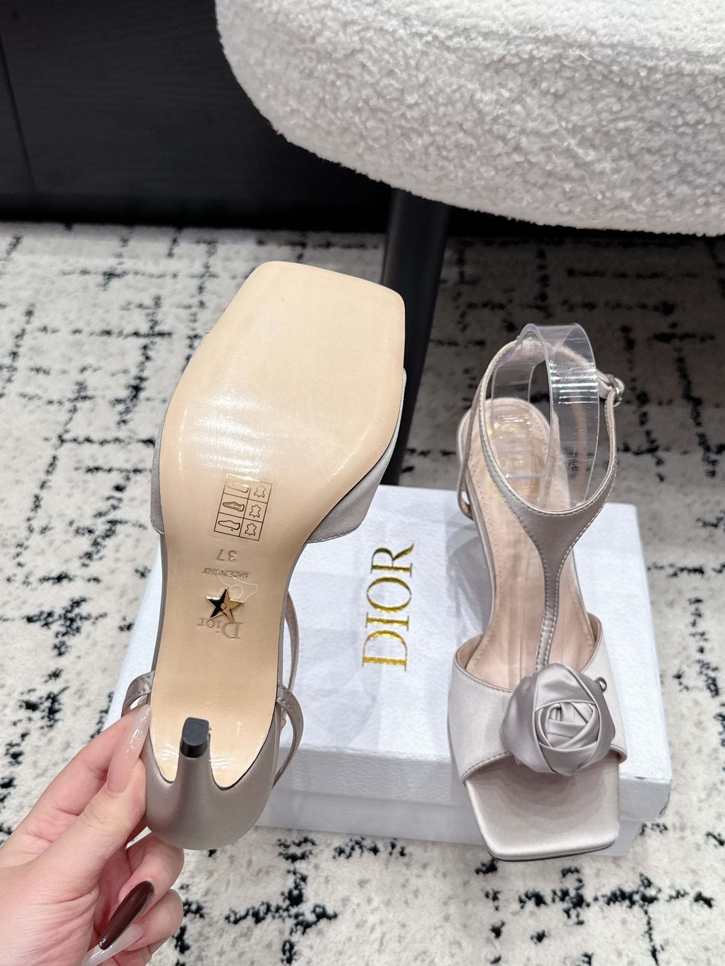 CD 26s Floral High-Heeled Sandals 9cm Grey Satin 908244