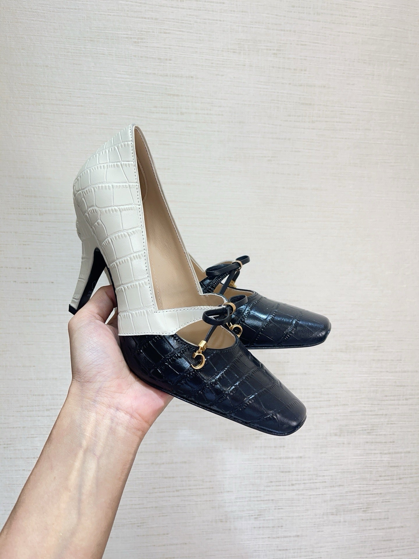 CD Miss Muse Pump Black White Crocodile Printed Calfskin 820064