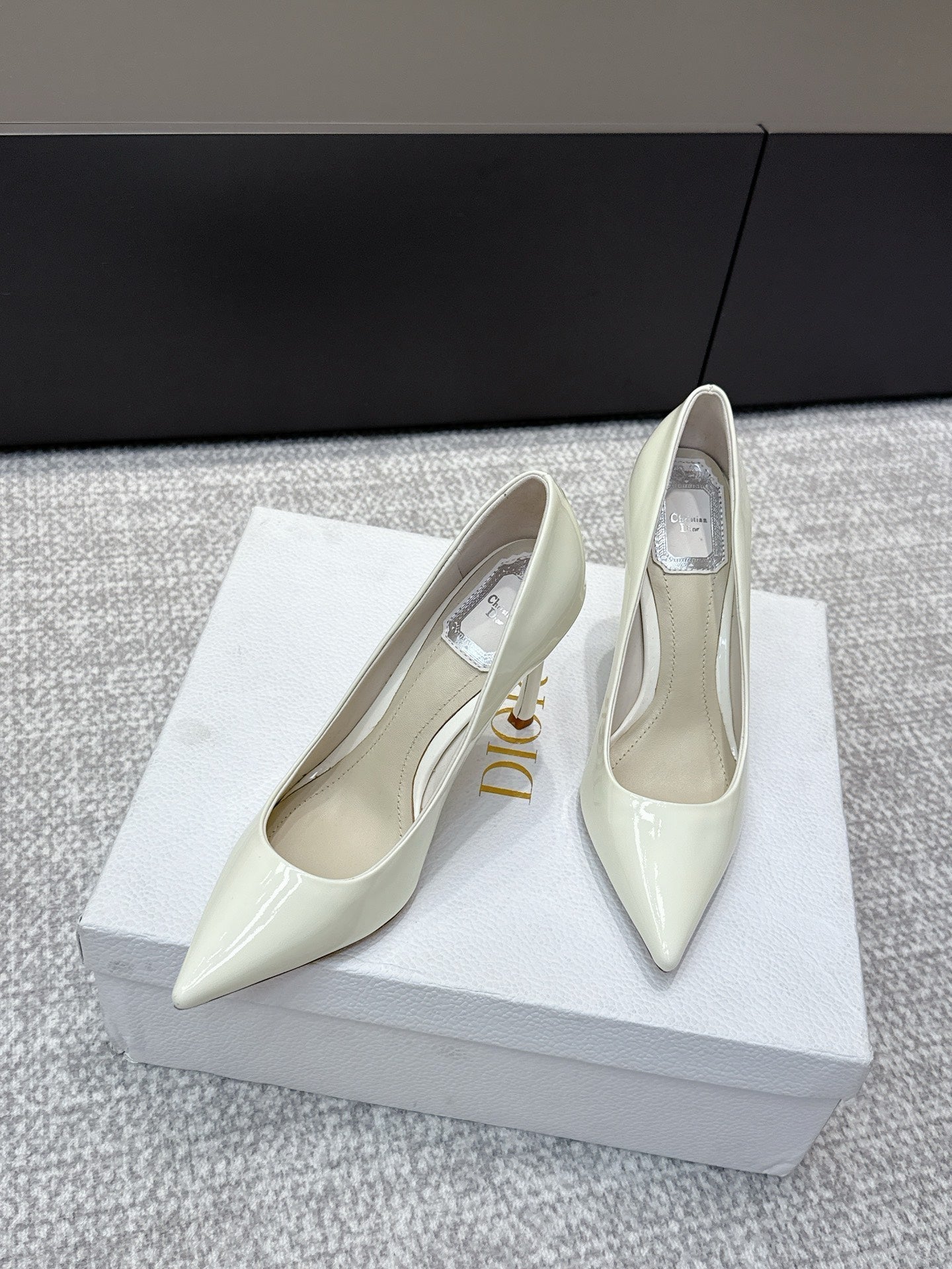 CD 26s High Heels Pump 105 White Patent Leather 661478