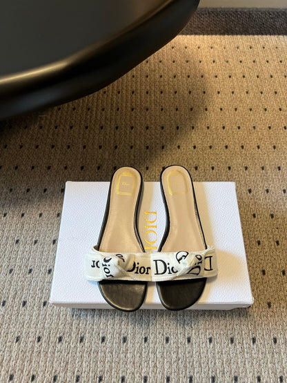 CD 26SS Letter Webbing Flat Sandals Black White in Fabric 789472