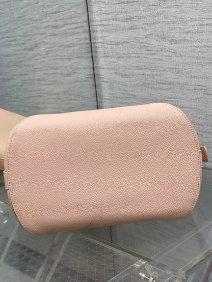 CD Médaillon Bucket Bag 26.5cm Light Pink in Cowhide 155516