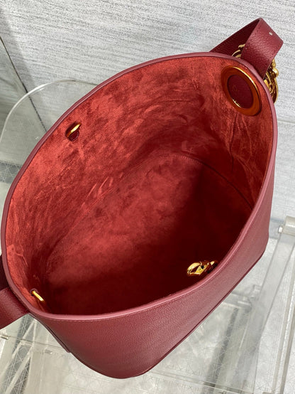 CD Médaillon Bucket Bag 26.5cm Burgundy in Cowhide 155520