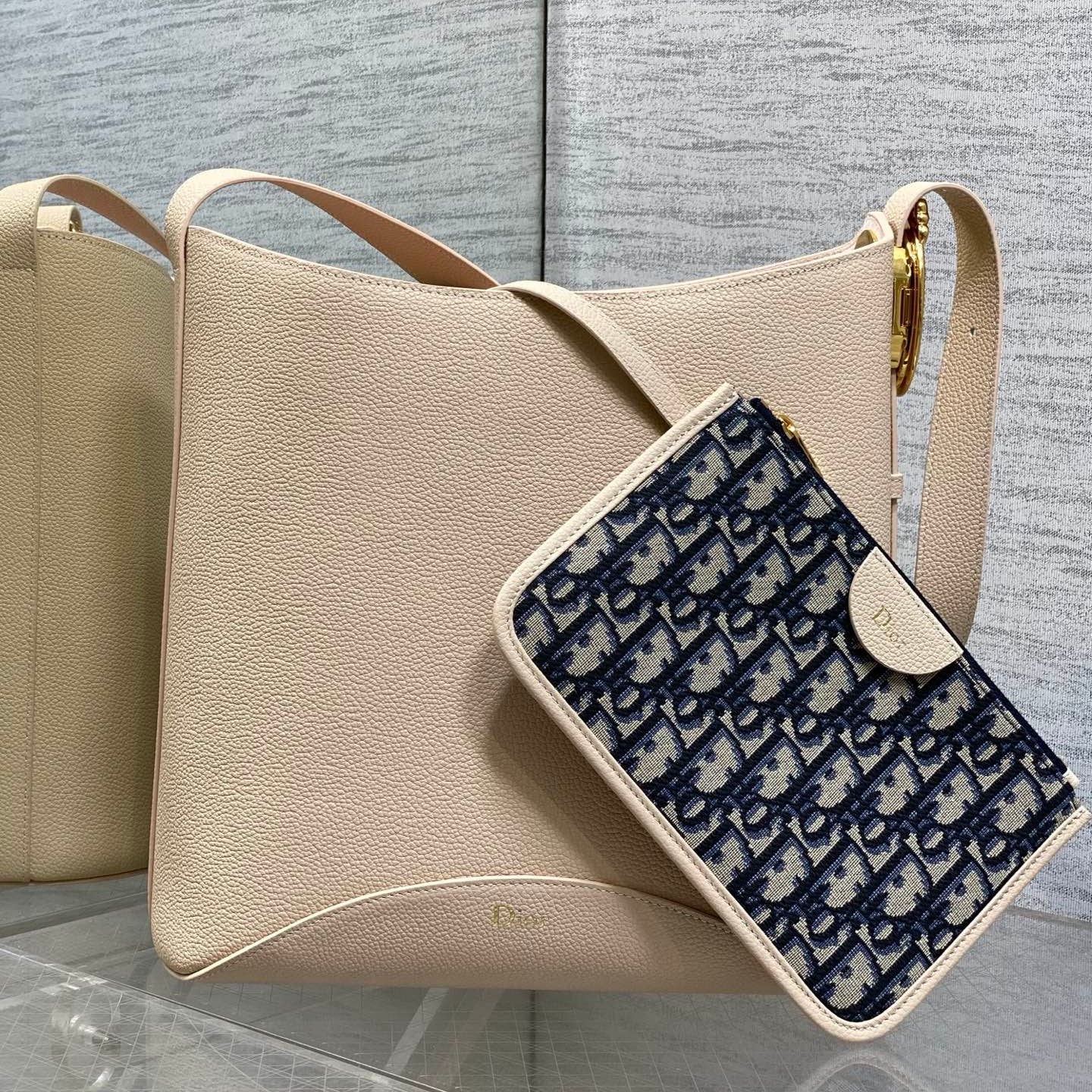 CD Médaillon Bucket Bag 26.5cm Beige in Cowhide 155526