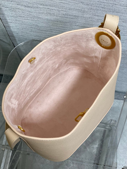 CD Médaillon Bucket Bag 26.5cm Beige in Cowhide 155526