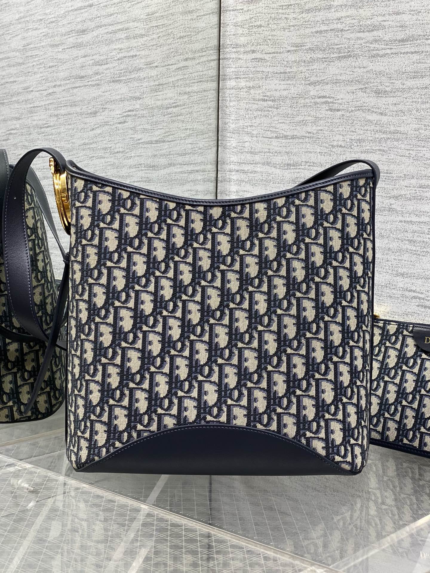 CD Médaillon Bucket Bag 26.5cm Navy Blue in Cowhide 155530