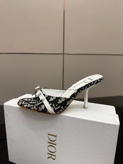 CD 26 Mule Heels 85 White Black in Fabric 803245