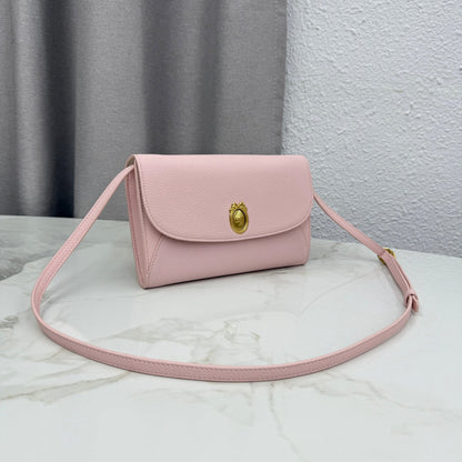 CD Médaillon Envelope Pouch 20.5cm Pink Cowhide Leather GHW 158548