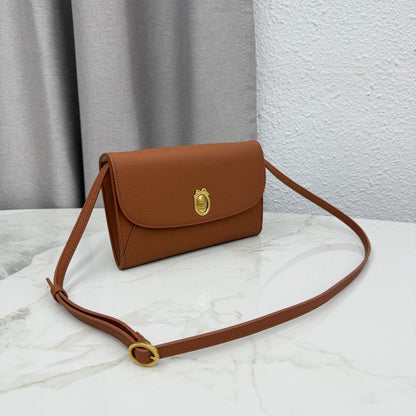 CD Médaillon Envelope Pouch 20.5cm Brown Cowhide Leather GHW 158552