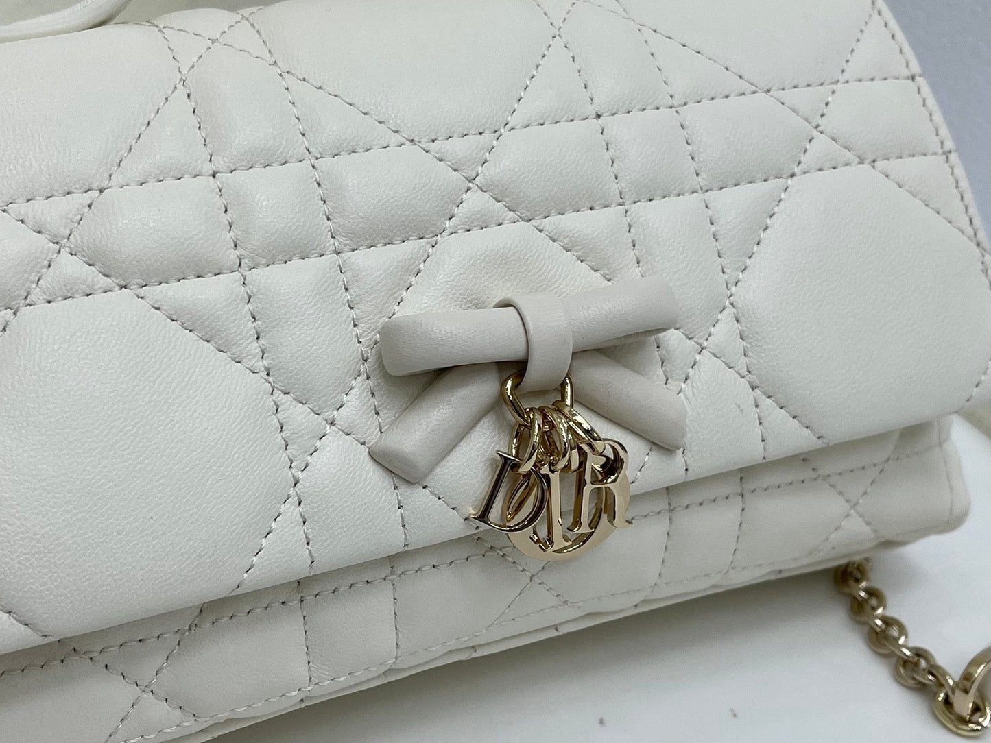 CD My Tender Top Handle Mini Bag 21cm White Macrocannage Leather 159475