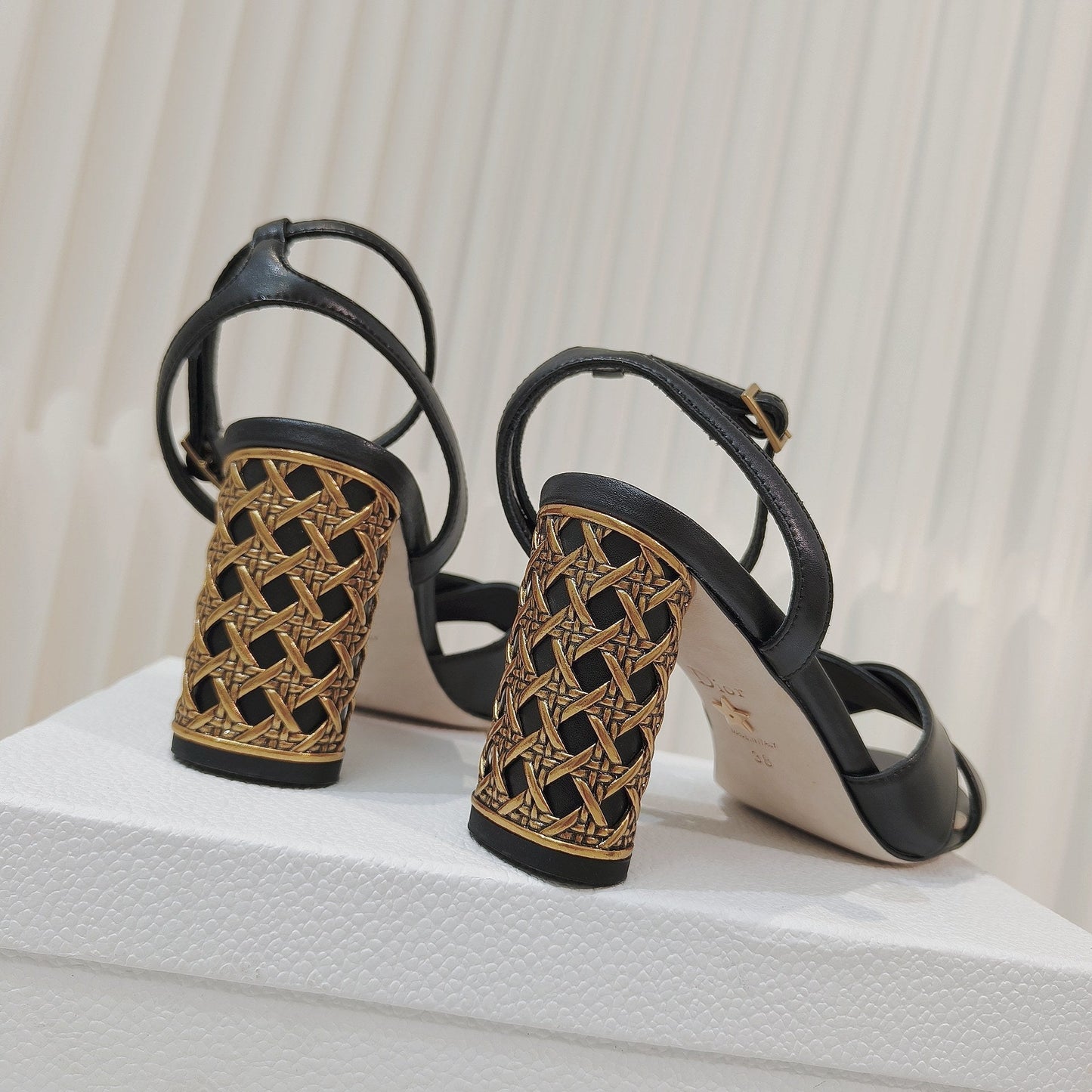 CD 26s Criss-Cross Strap Sandals 8cm Black Leather 927499