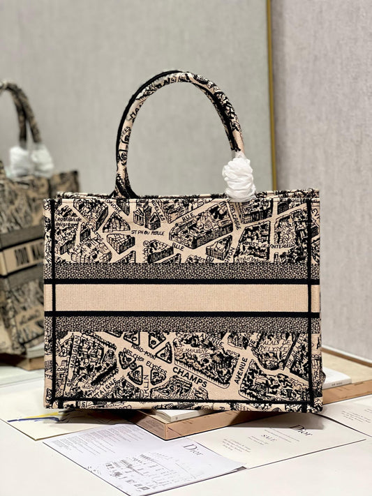 CD Paris Apricot Book Tote 36cm Bag Black beige Canvas 336525