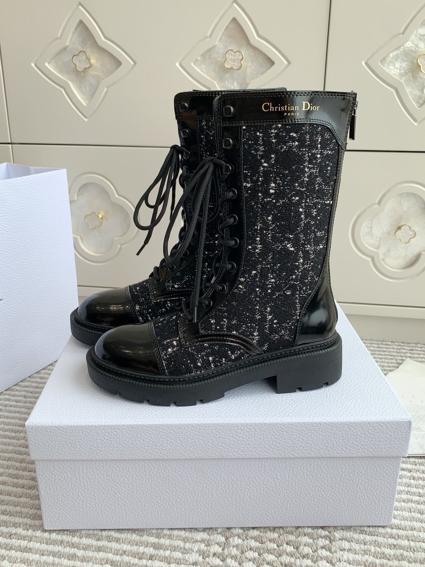 CD D-Unit Ankle Boot In Black Tweed Fabric And Glossy Cowhide 105086