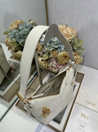 CD Small Dior Voyage Bag 22cm White Macrocannage Calfskin 288621