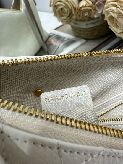 CD Medium Dior Voyage Bag 28cm White Macrocannage Calfskin 288631