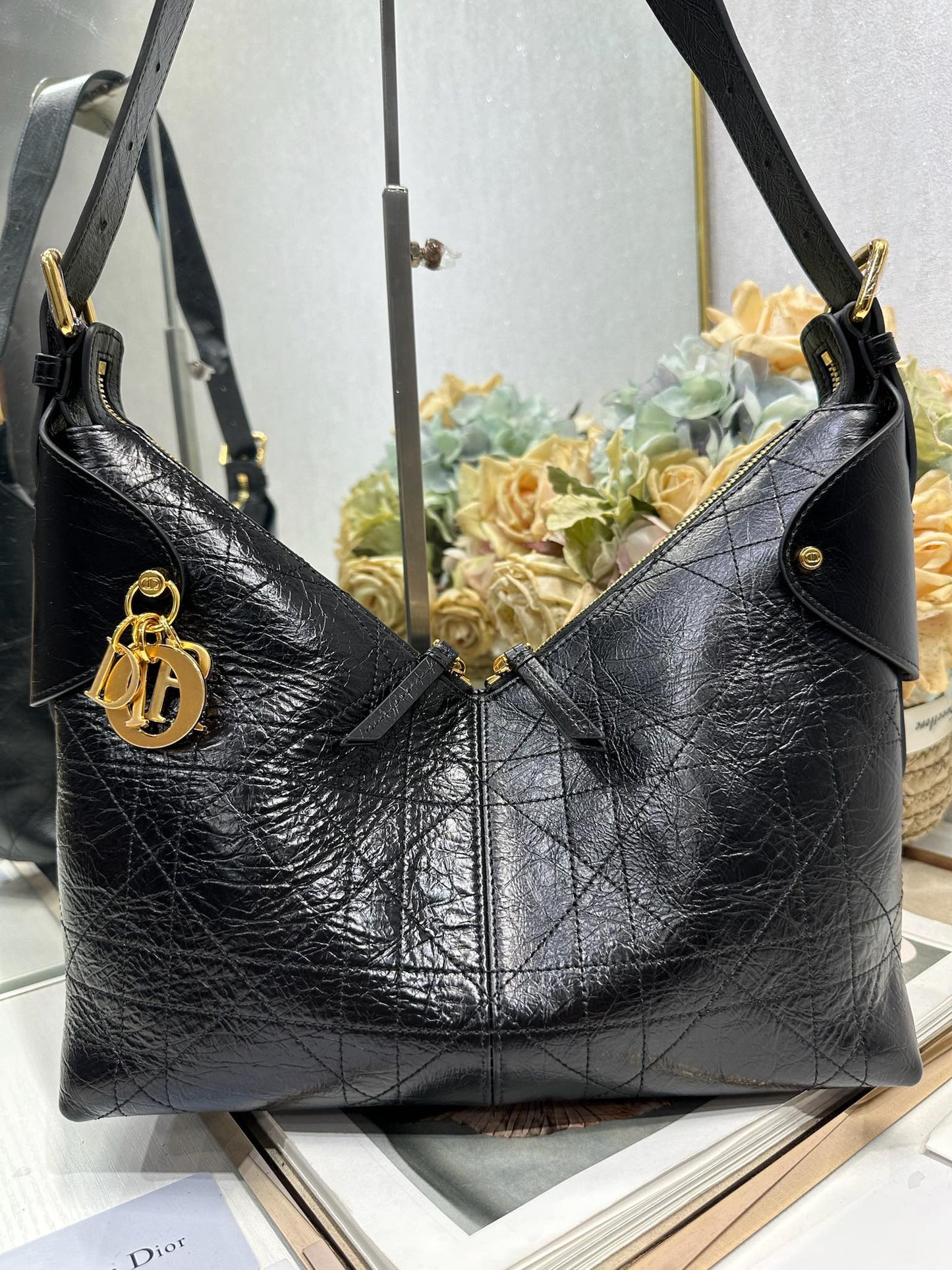 CD Medium Dior Voyage Bag 28cm Black Glossy Macrocannage Calfskin 288634