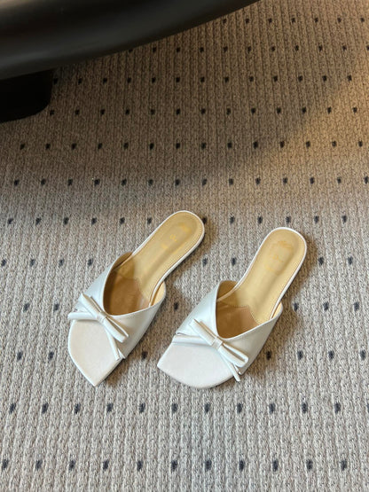 CD 26s Bow Slide White Satin 820003