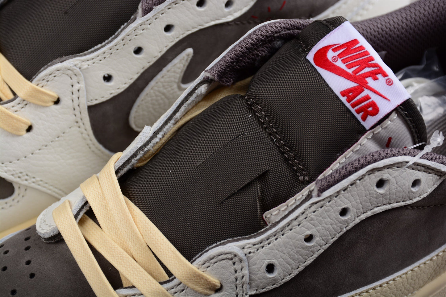 AJ 1 Retro Low OG SP Travis Scott Reverse Mocha