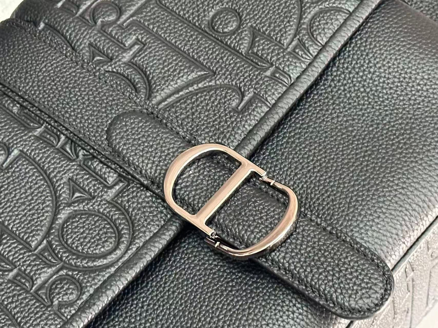 Medium Dior Daily Messenger Bag with Flap