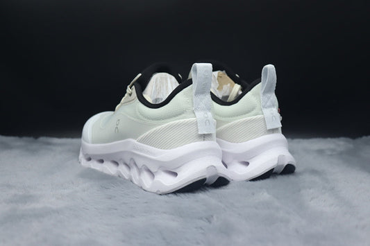 ON Cloudtilt 2 Lifestyle Sneaker
