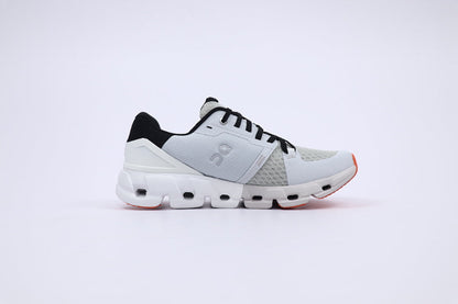 ON Cloudflyer4