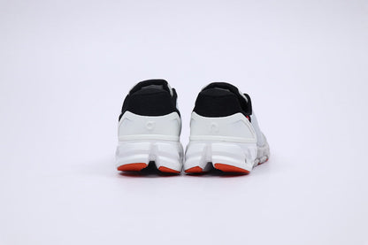 ON Cloudflyer4