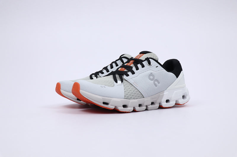 ON Cloudflyer4