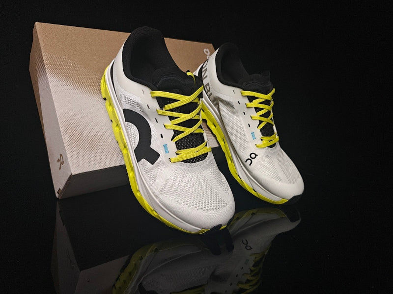 ON Cloudflow 5 Running Shoe