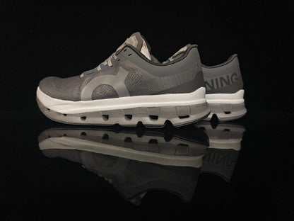 ON Cloudflow 5 Running Shoe