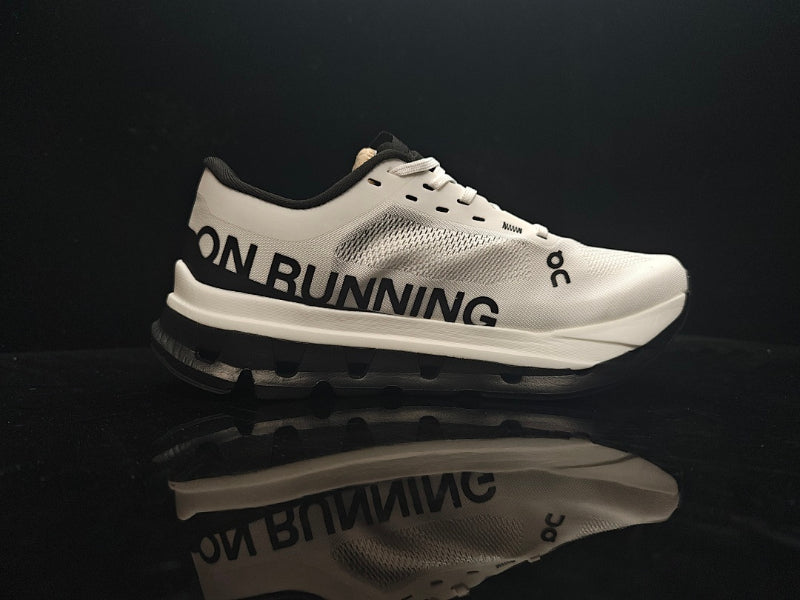 ON Cloudflow 5 Running Shoe