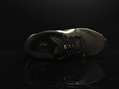 ON Cloudflow 5 Running Shoe