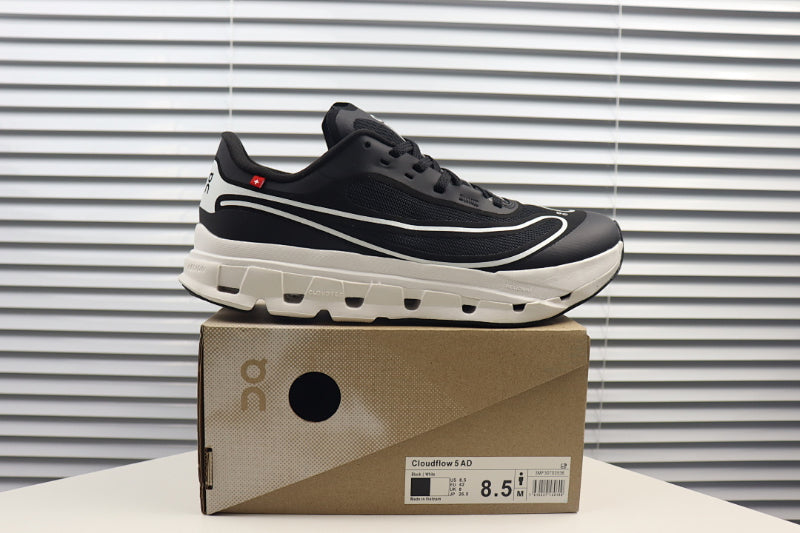 ON Cloudflow 5 Running Shoe
