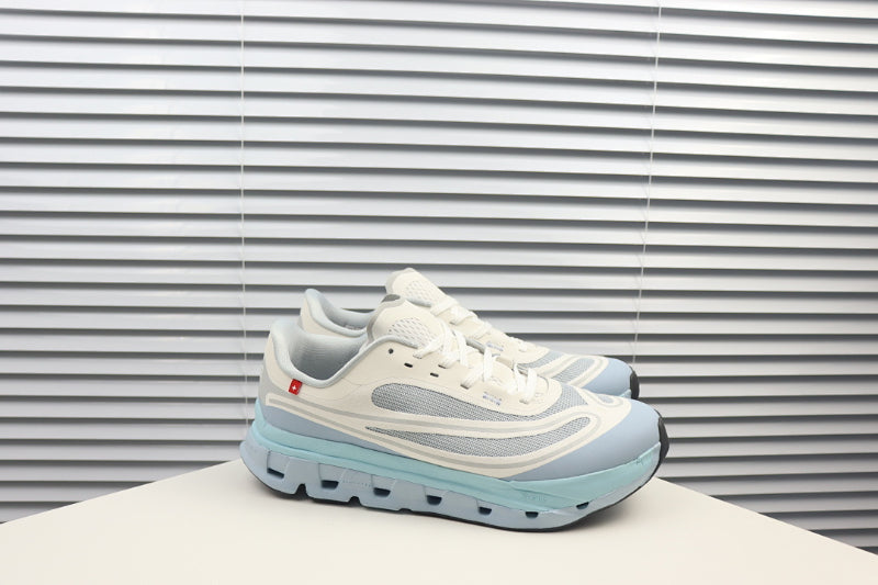 ON Cloudflow 5 Running Shoe