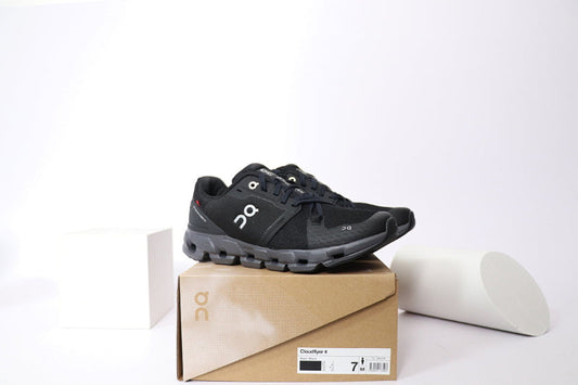 ON Cloudflyer4
