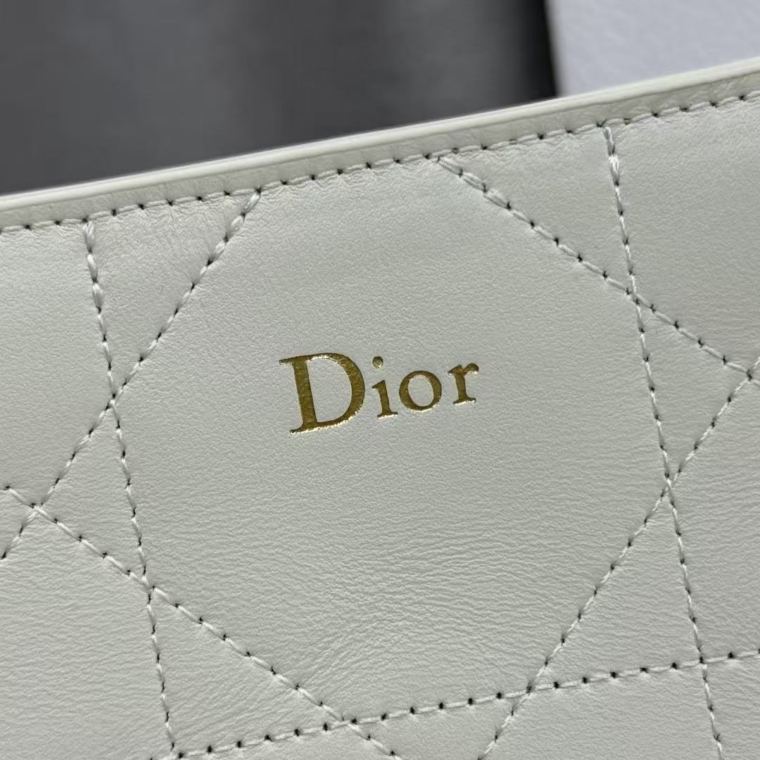 CD 26s Trianon Bag with Chain White Lambskin
