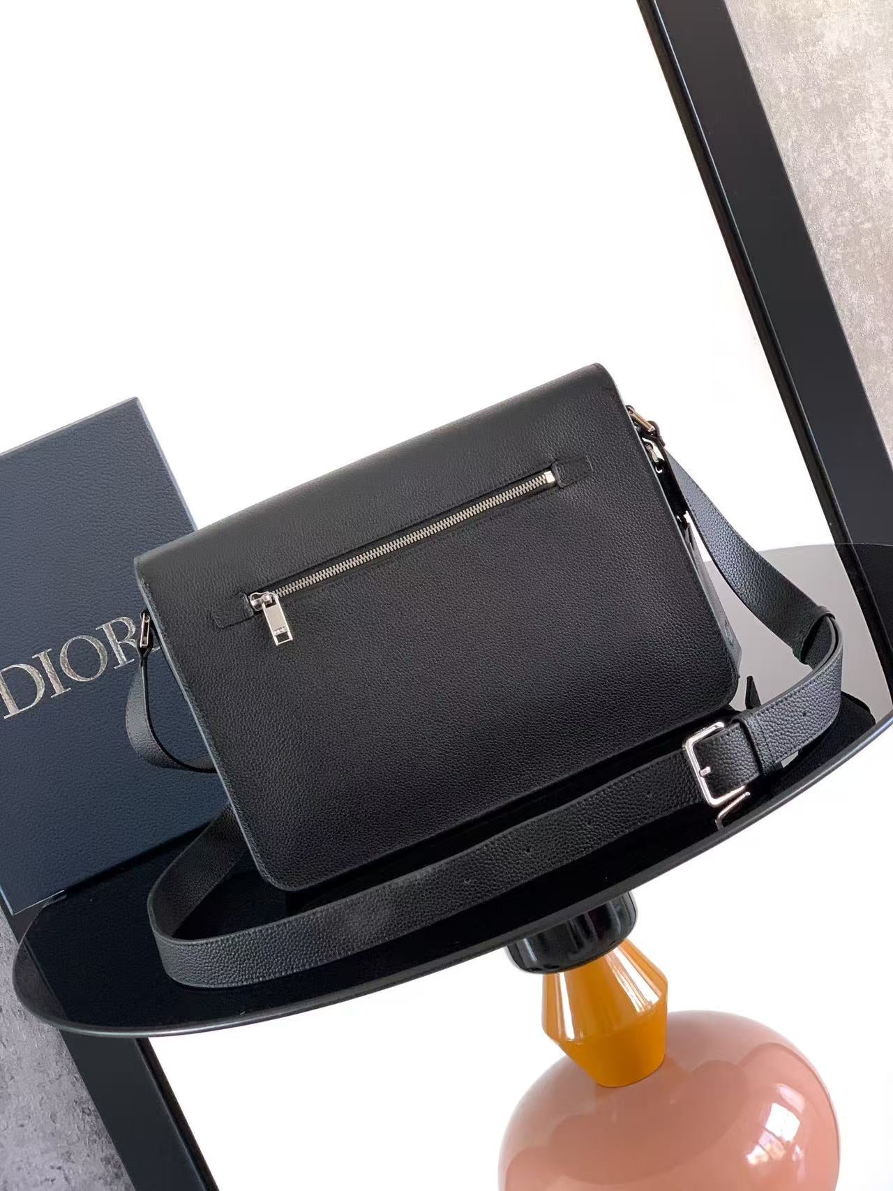 CD  Icon Messenger Bag Black Grain