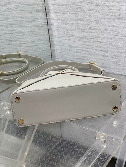 CD 26s Small Cigale Bag Grey Lambskin