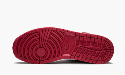 Air Jordan 1 Retro High OG Chicago Sneakers - Modern Classic