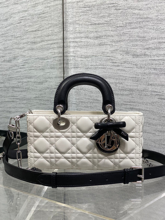 CD 2026 Bow Lady D-Joy Black mix White Cannage Lambskin 286573