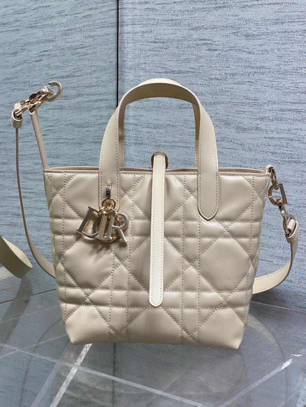 CD 2026 Toujours Vertical Tote Bag 18cm Macrocannage Calfskin 286459