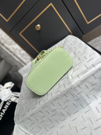 Chanel 2026 Basket Hobo Bag 27.5cm Green Calfskin
