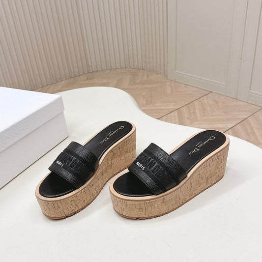 CD 26s  Platform Sandals 85 Black Cowhide 643779