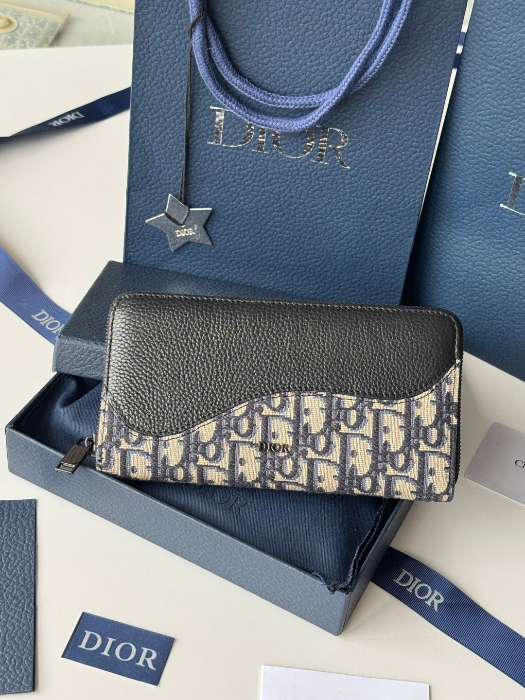 CD Saddle Long Zipped Wallet Black Beige Grain Cowhide & Jacquard