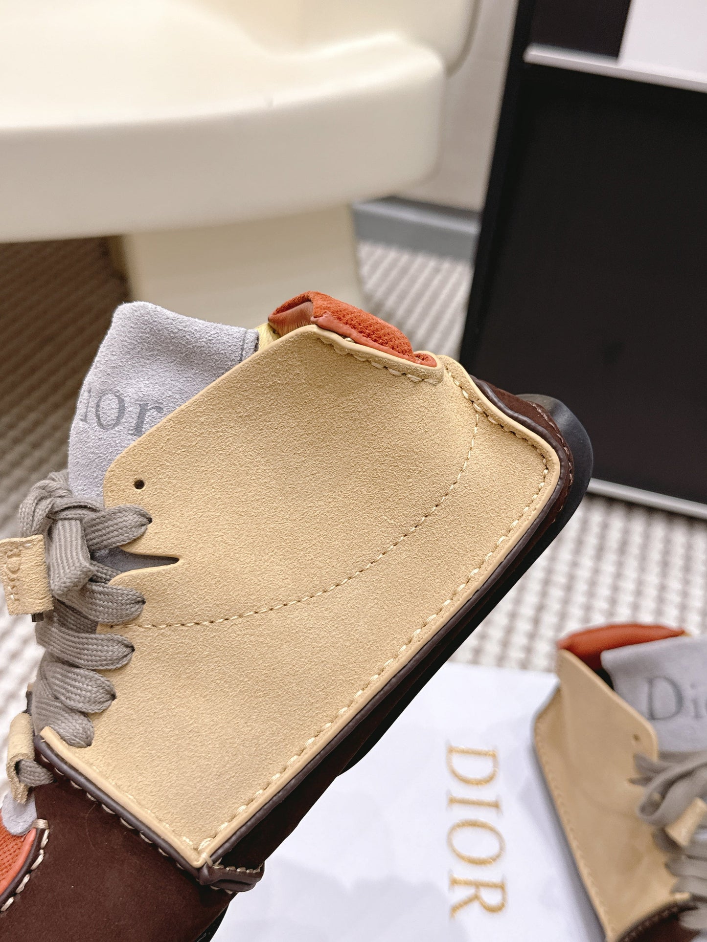 Dior Roadie Sneaker Brown Beige Orange Suede Mesh 661983