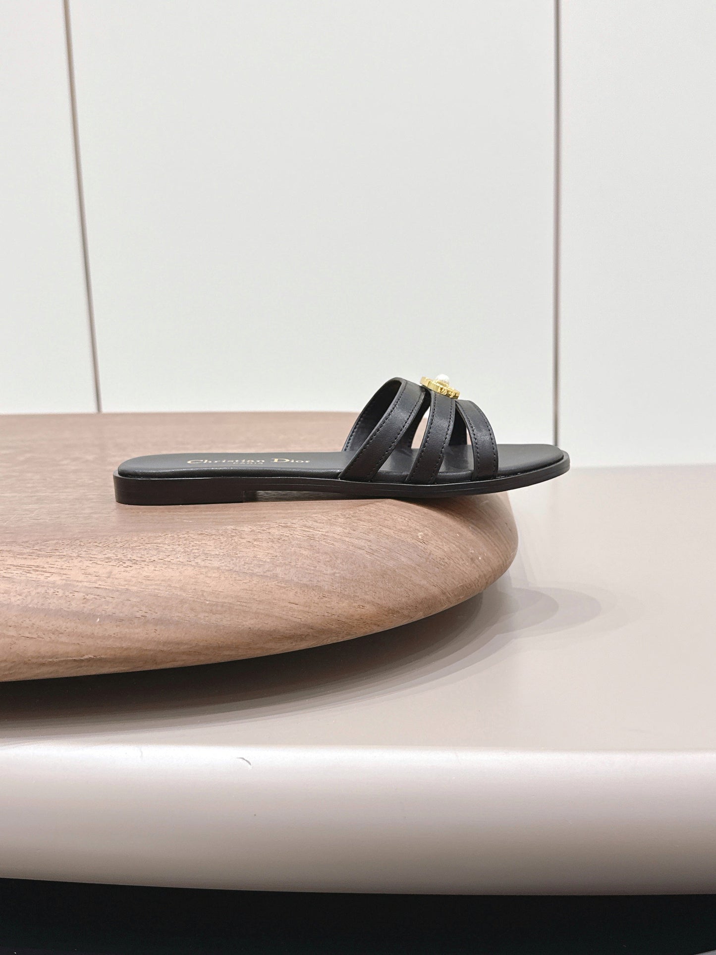 CD 26s 30M Slide Black Calfskin 738222