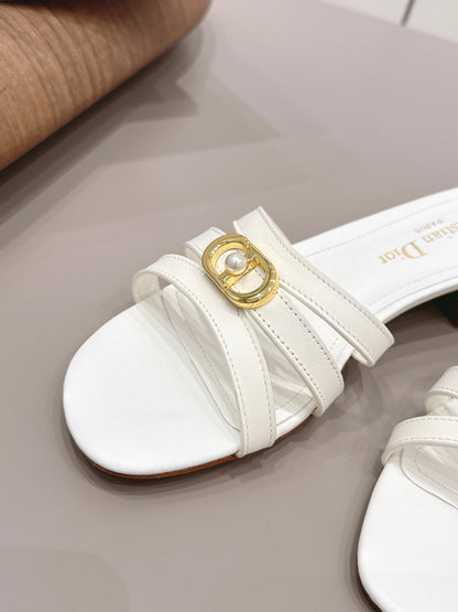CD 26s 30M Sandal 4.5cm White Calfskin 738221