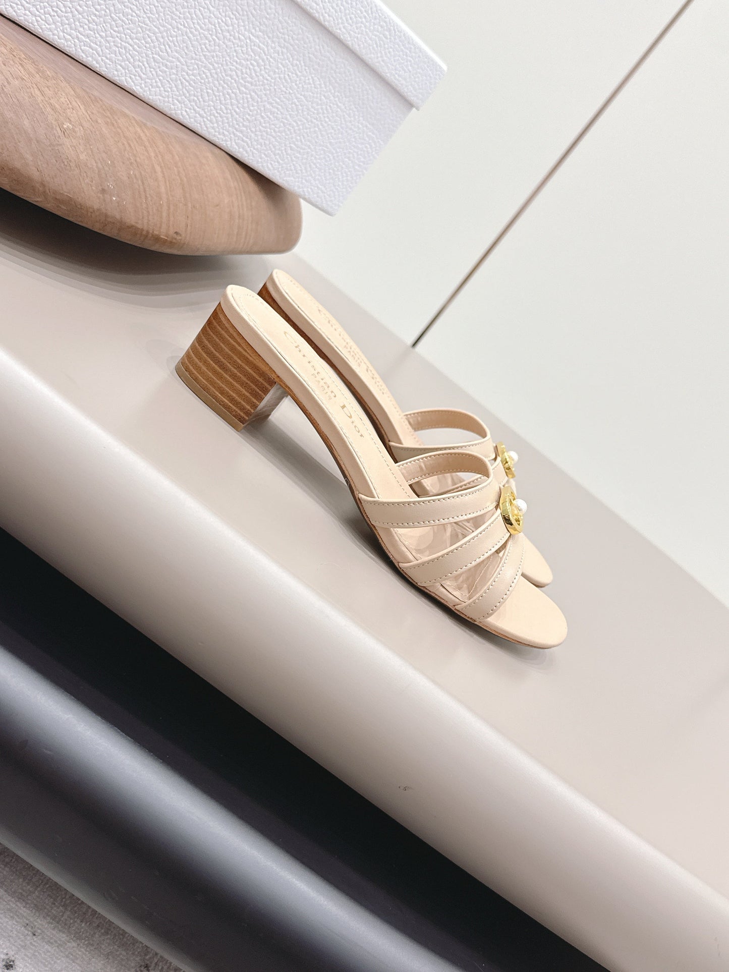 CD 26s 30M Sandal 4.5cm Beige Calfskin 738220