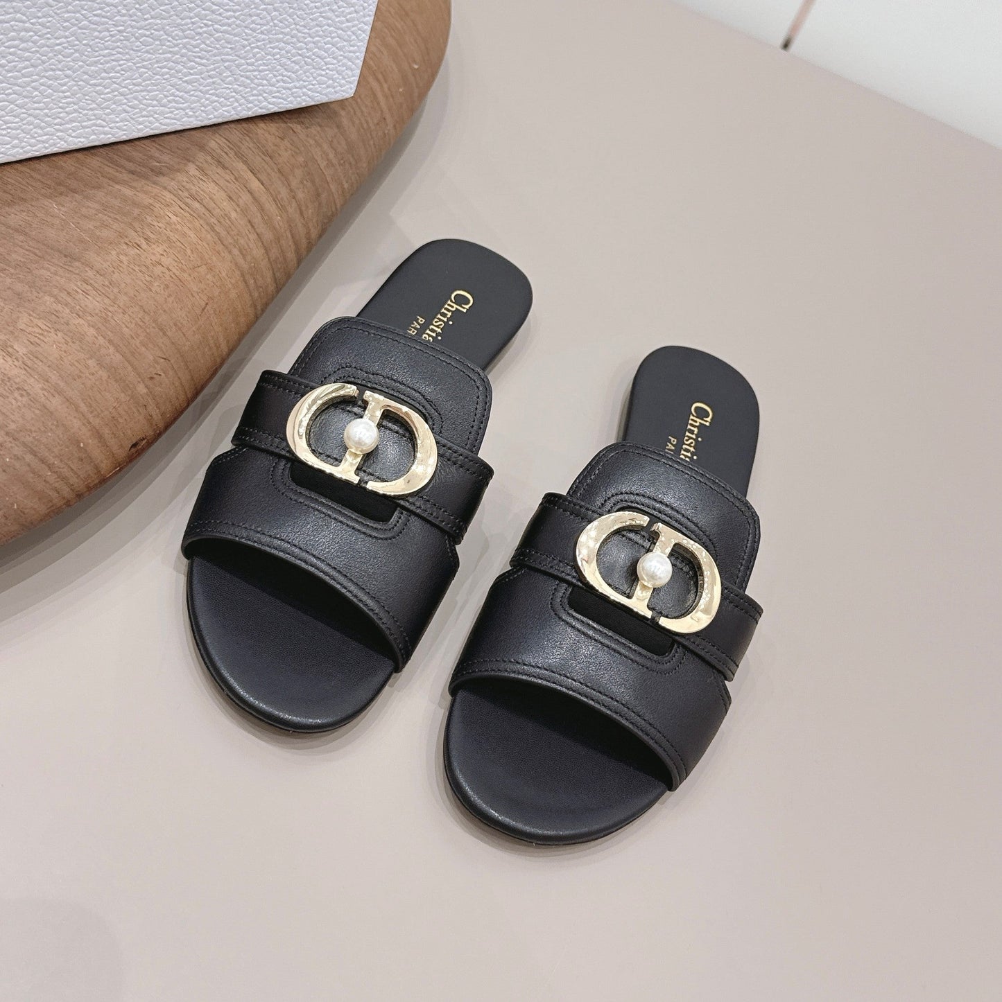 CD 30 Montaigne Slide Black Calfskin 738229